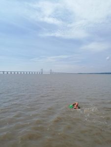 Melissa swims towards the severn bridge