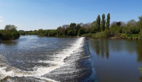 view of upper lode weir on the River Severn, Tewkesbury